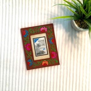 Hand painted frame🌺